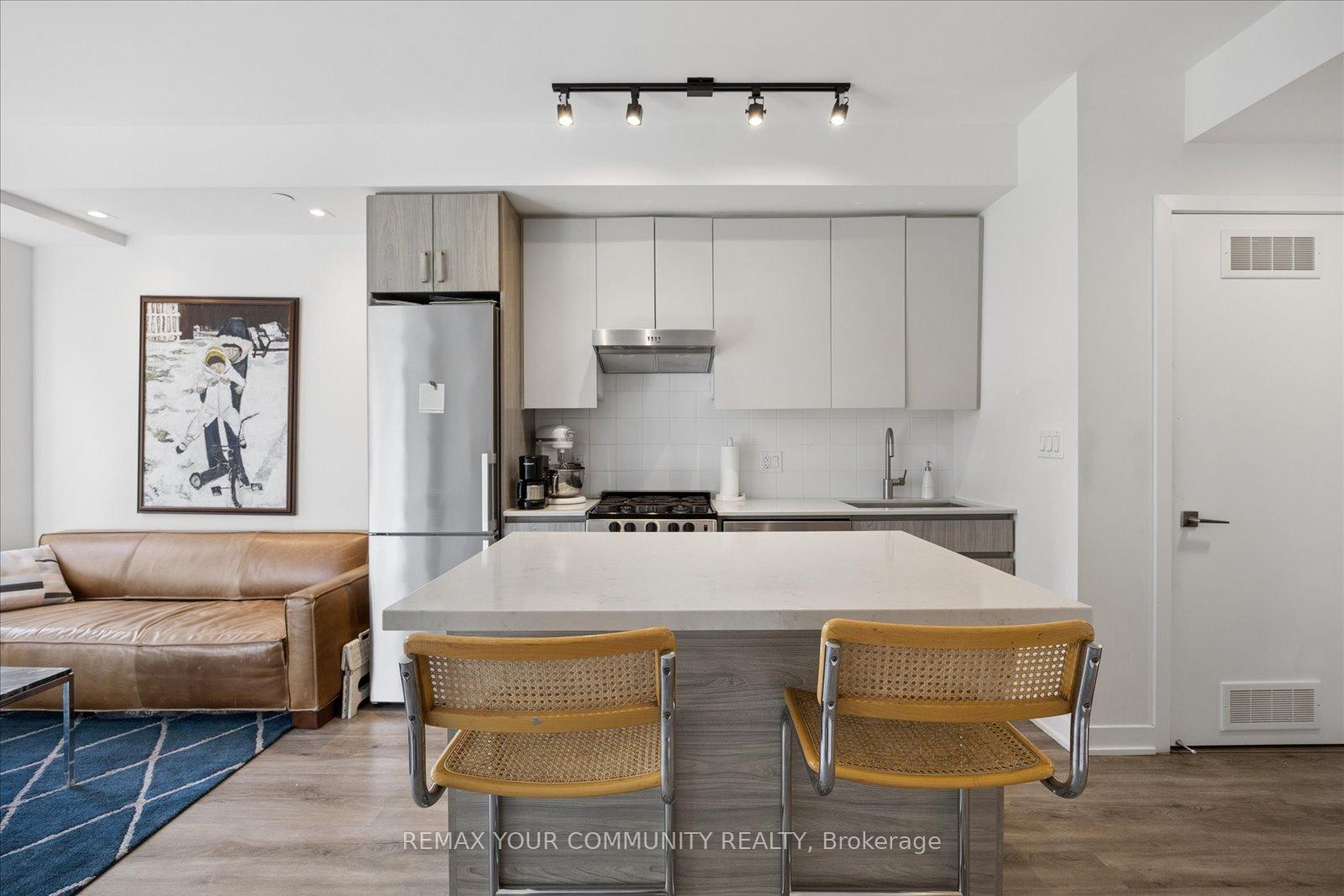 Photo 8 of 430 Roncesvalles Avenue, Toronto, Roncesvalles — HOMEH