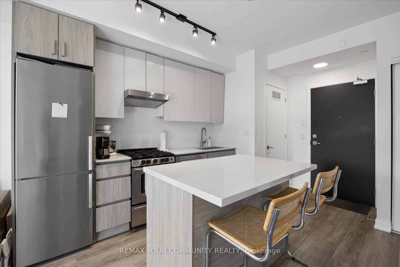 Photo 9 of 430 Roncesvalles Avenue, Toronto, Roncesvalles — HOMEH