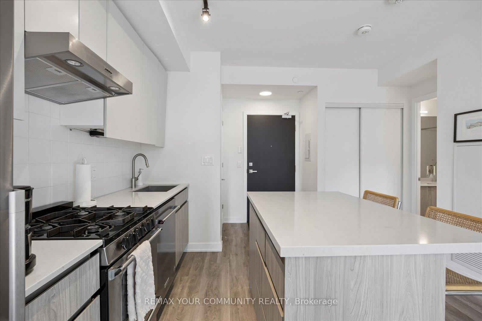 Photo 10 of 430 Roncesvalles Avenue, Toronto, Roncesvalles — HOMEH