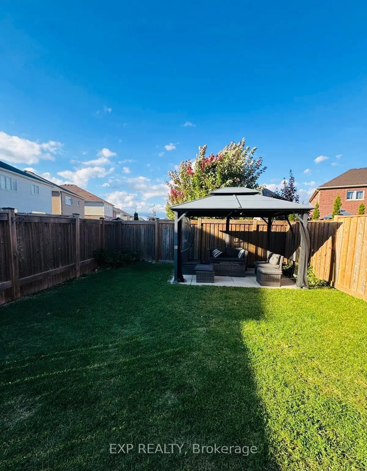 Photo 54 of 89 Hartley Avenue, Brant, Paris — HOMEH