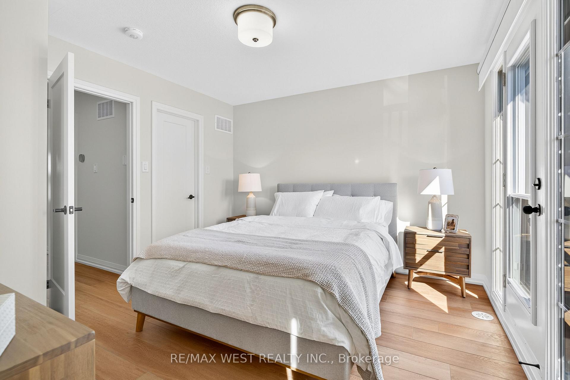 Photo 7 of 5 John Carter Way, Markham, Vinegar Hill — HOMEH