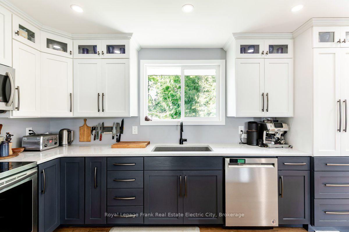 Photo 14 of 931 Golfview Road, Peterborough, Otonabee Ward 1 — HOMEH