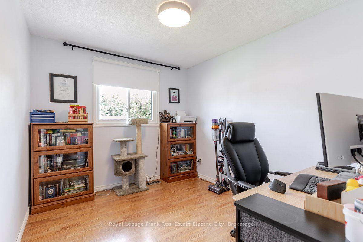 Photo 18 of 931 Golfview Road, Peterborough, Otonabee Ward 1 — HOMEH