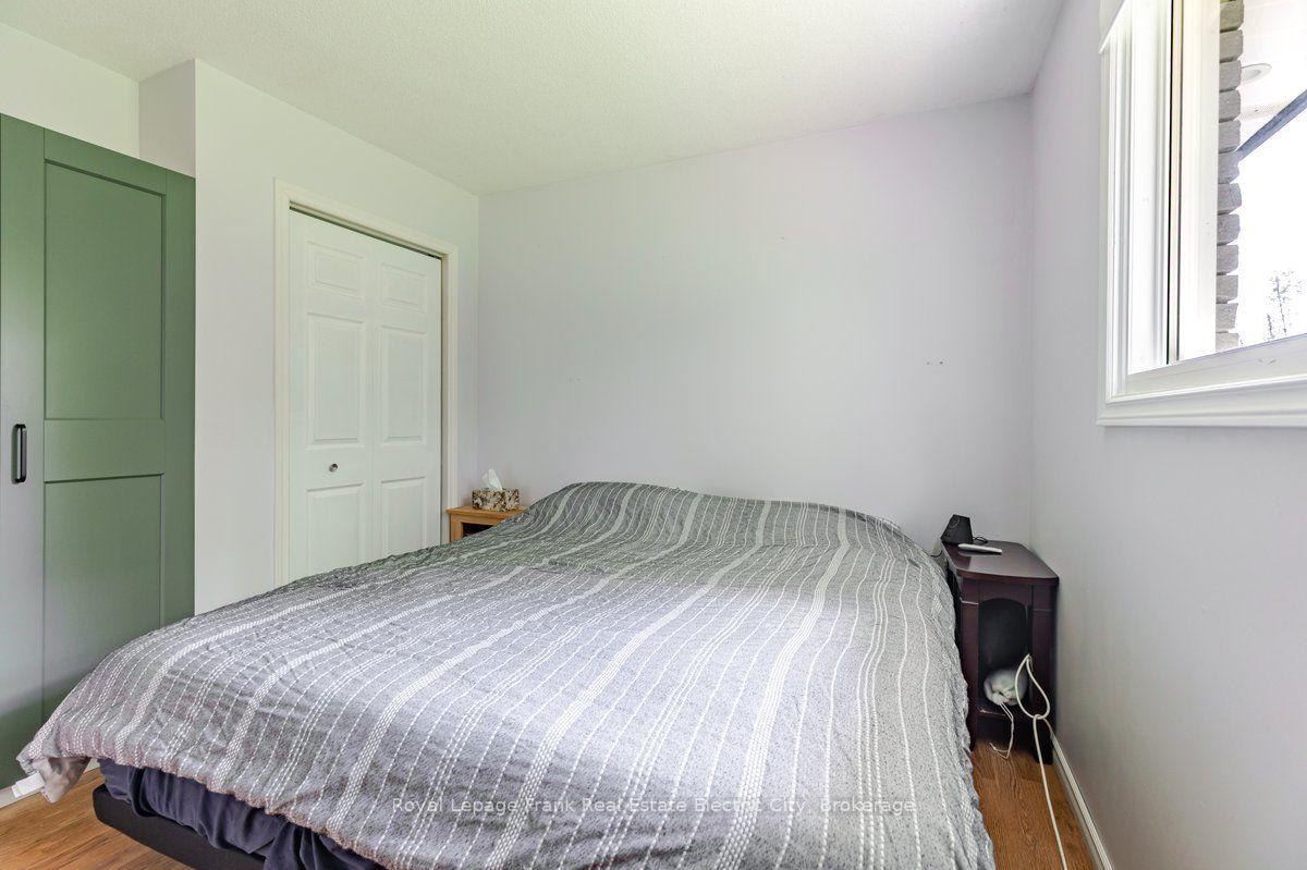 Photo 23 of 931 Golfview Road, Peterborough, Otonabee Ward 1 — HOMEH