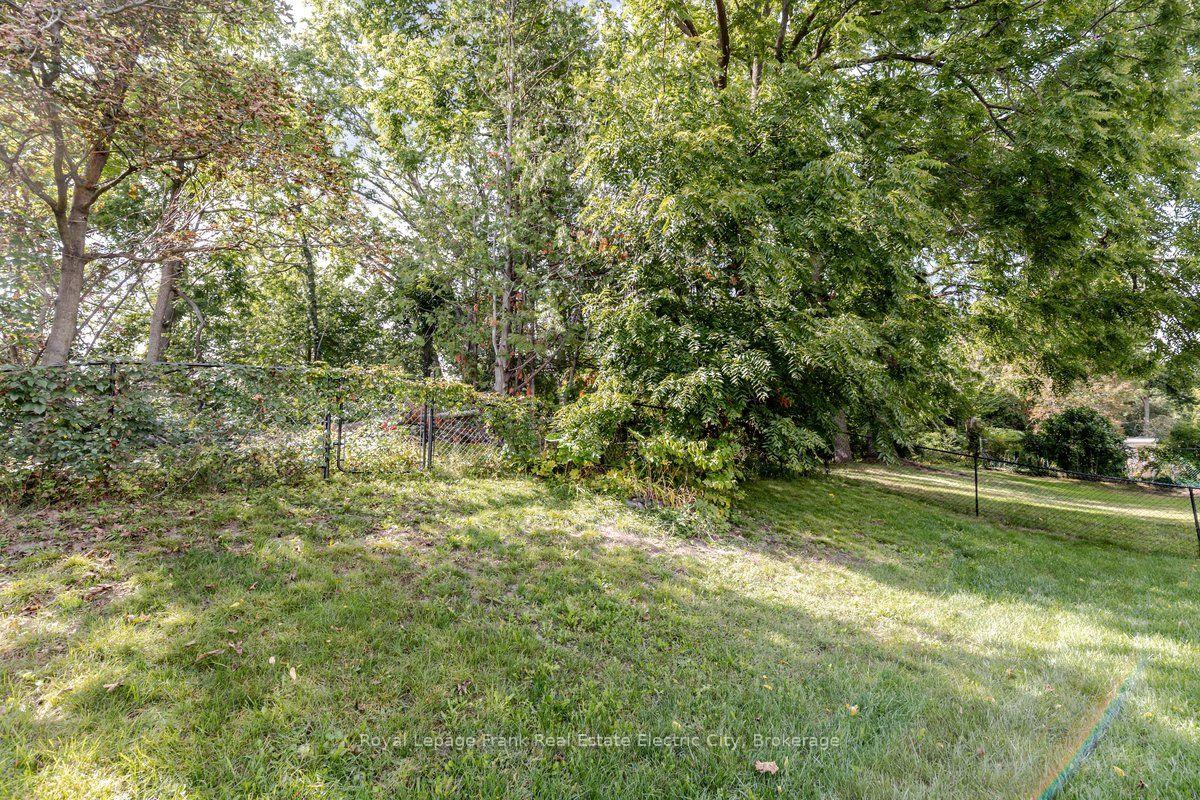 Photo 38 of 931 Golfview Road, Peterborough, Otonabee Ward 1 — HOMEH
