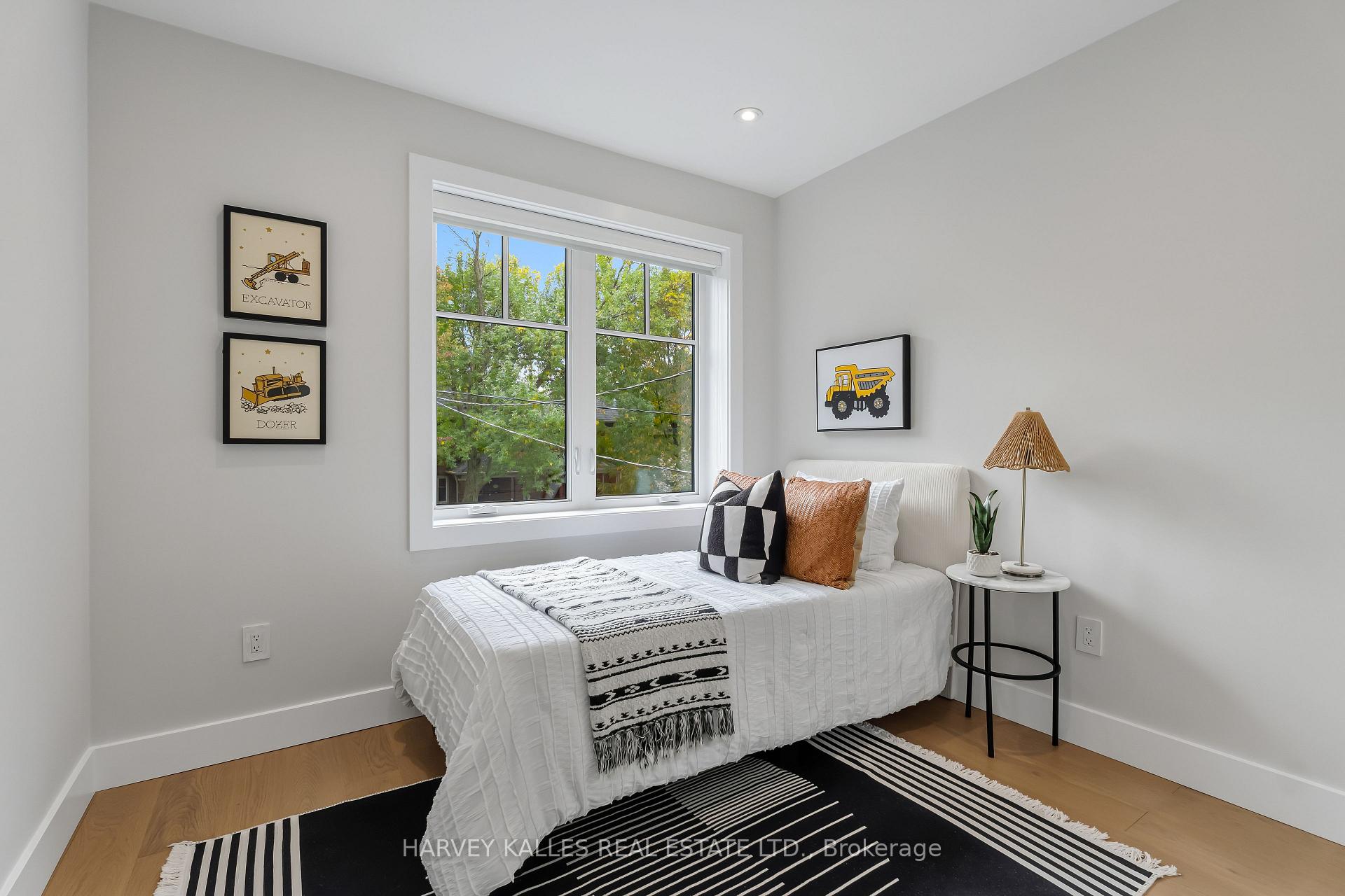 Photo 30 of 56 Glengarry Avenue, Toronto, Lawrence Park North — HOMEH
