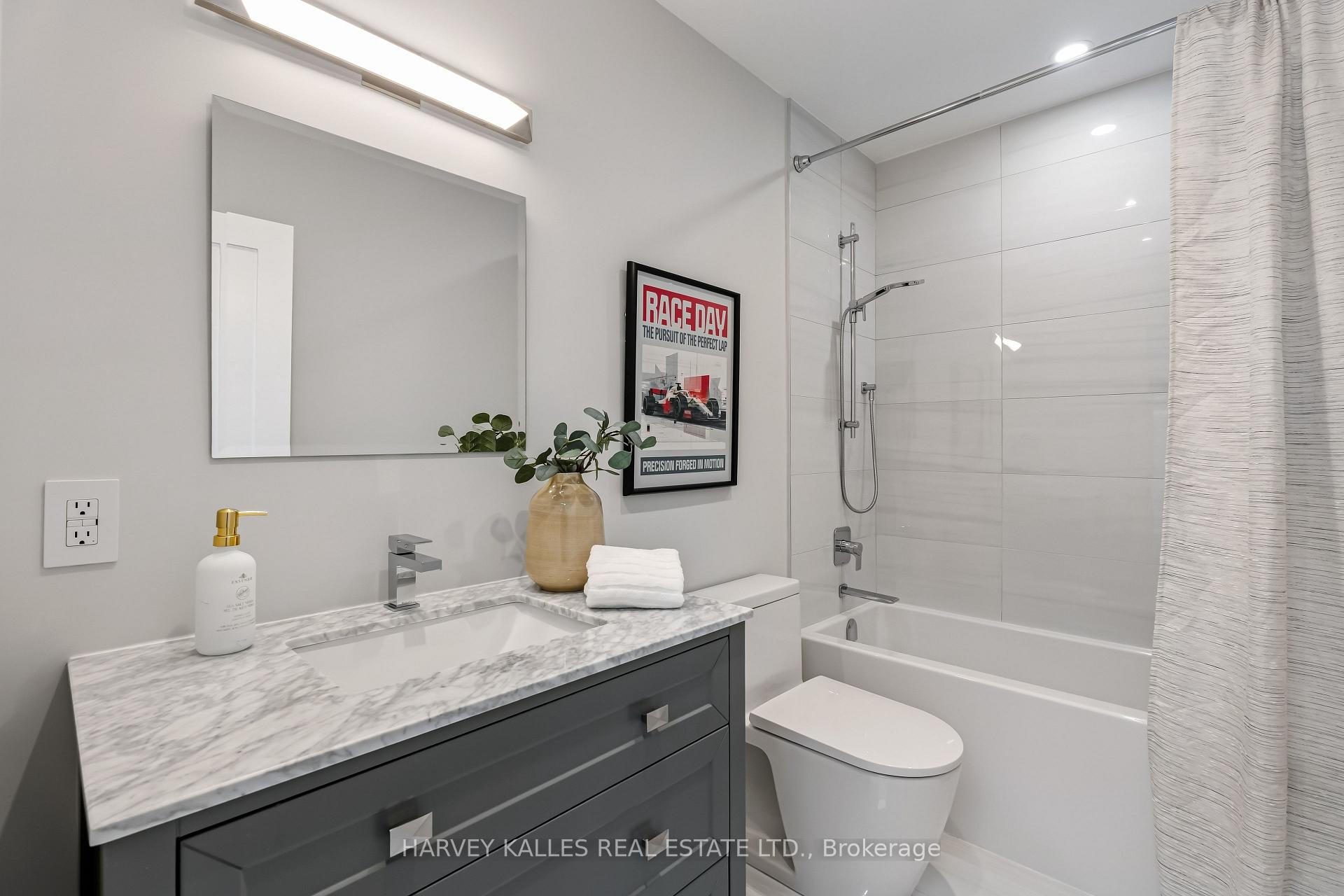 Photo 33 of 56 Glengarry Avenue, Toronto, Lawrence Park North — HOMEH