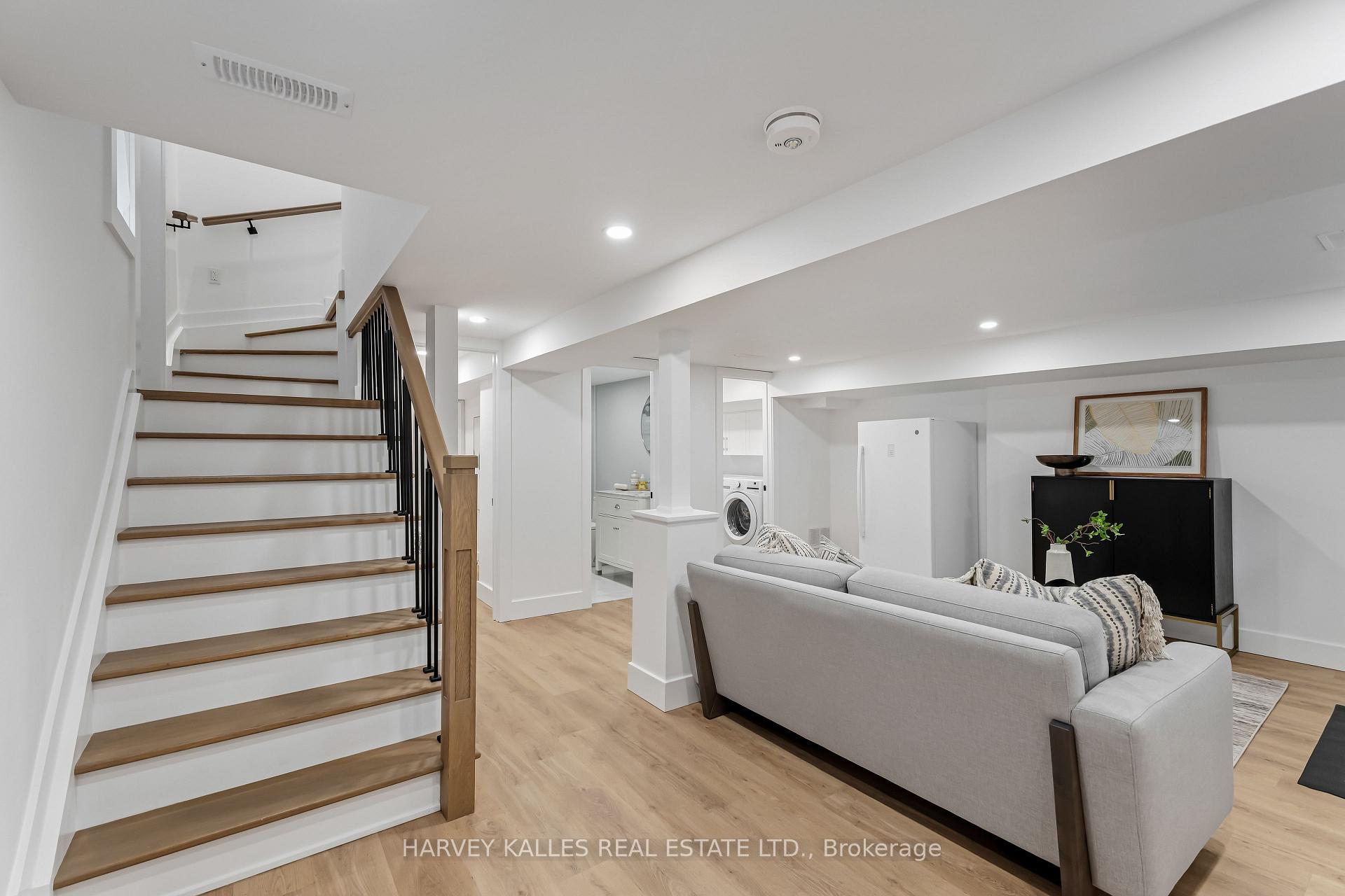 Photo 34 of 56 Glengarry Avenue, Toronto, Lawrence Park North — HOMEH