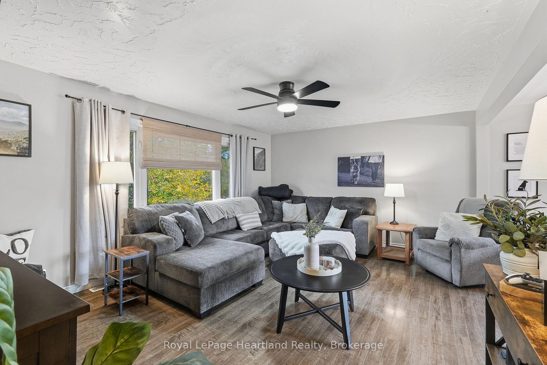 Photo 6 of 11 William Street N, Minto — HOMEH