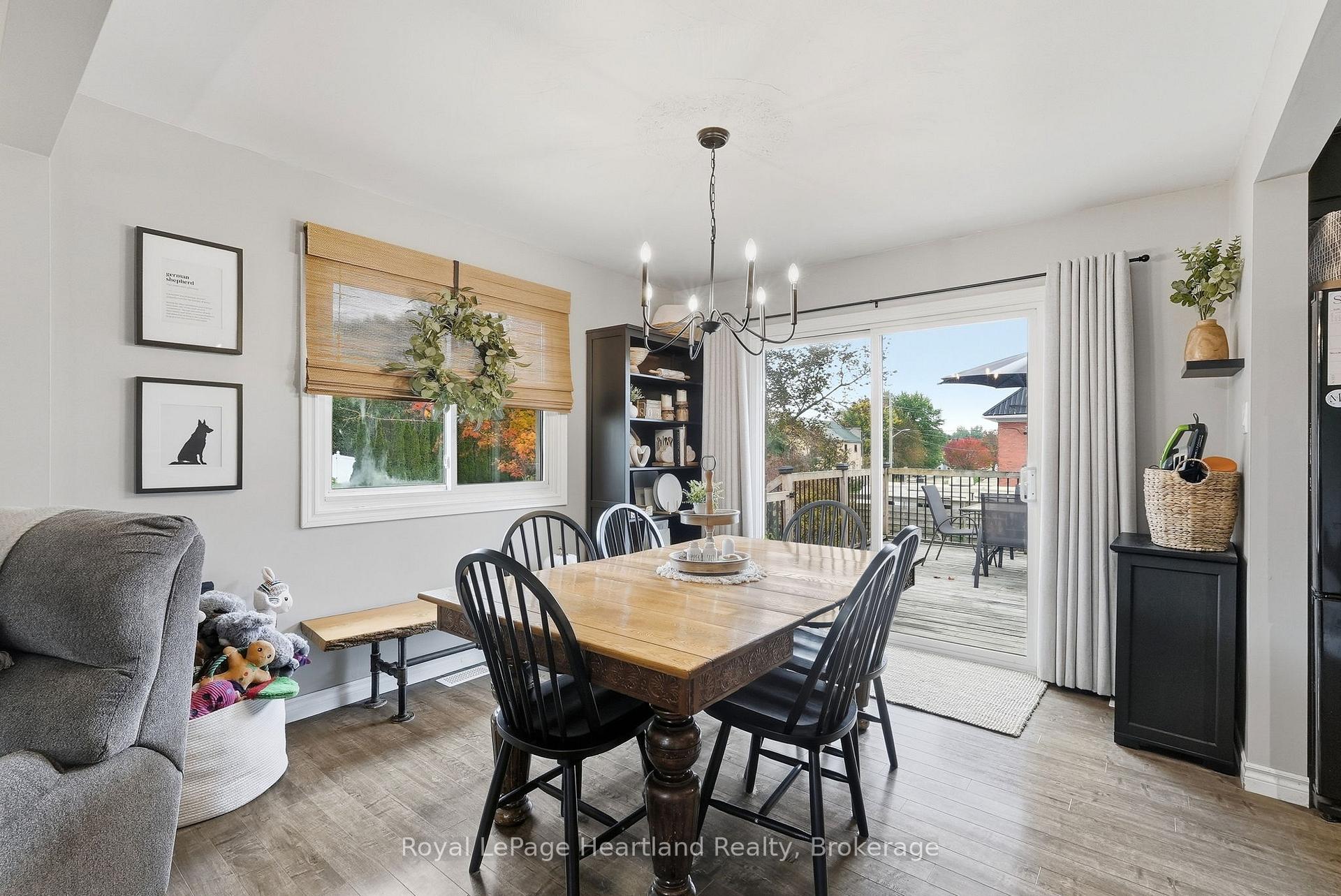 Photo 9 of 11 William Street N, Minto — HOMEH