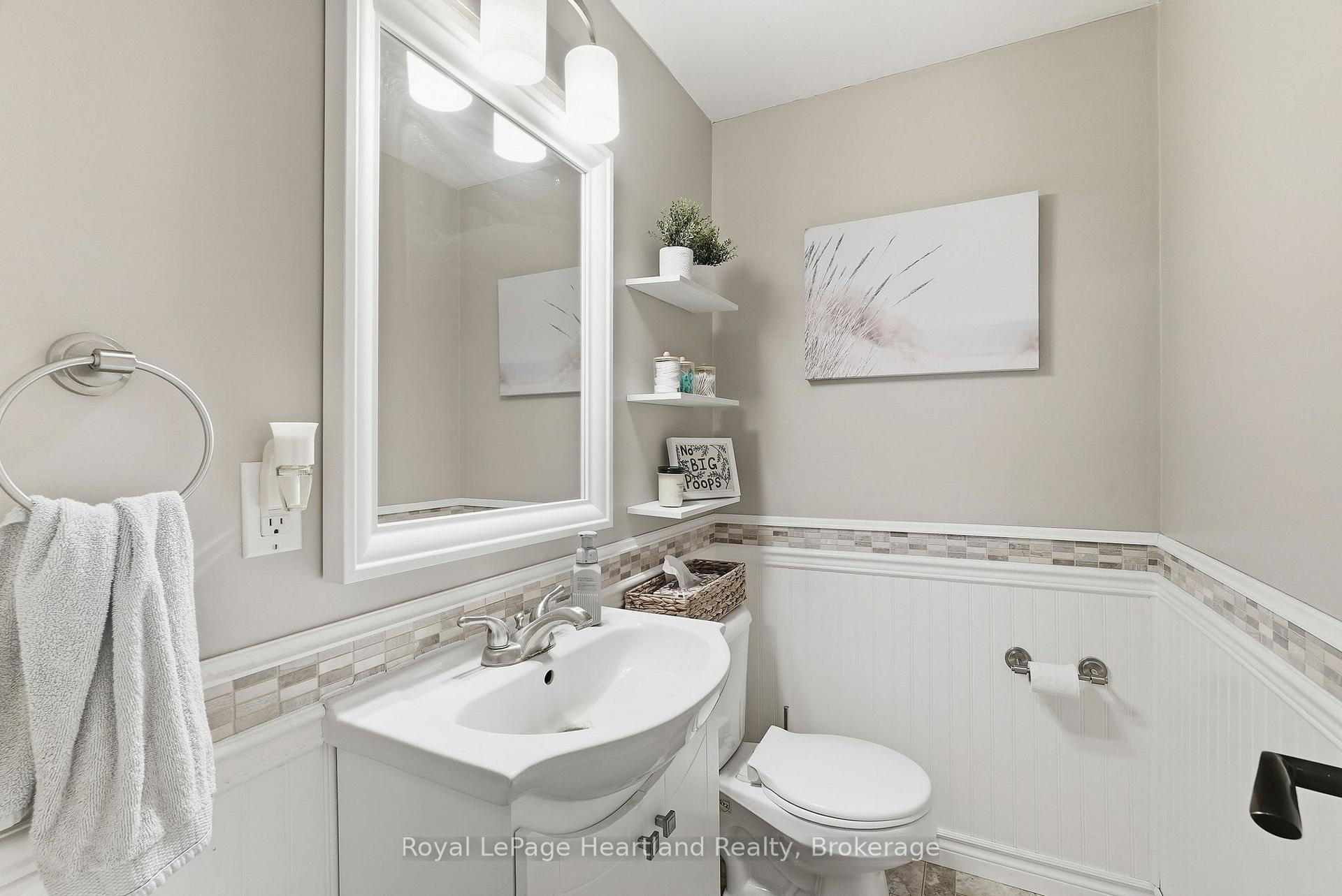 Photo 25 of 11 William Street N, Minto — HOMEH