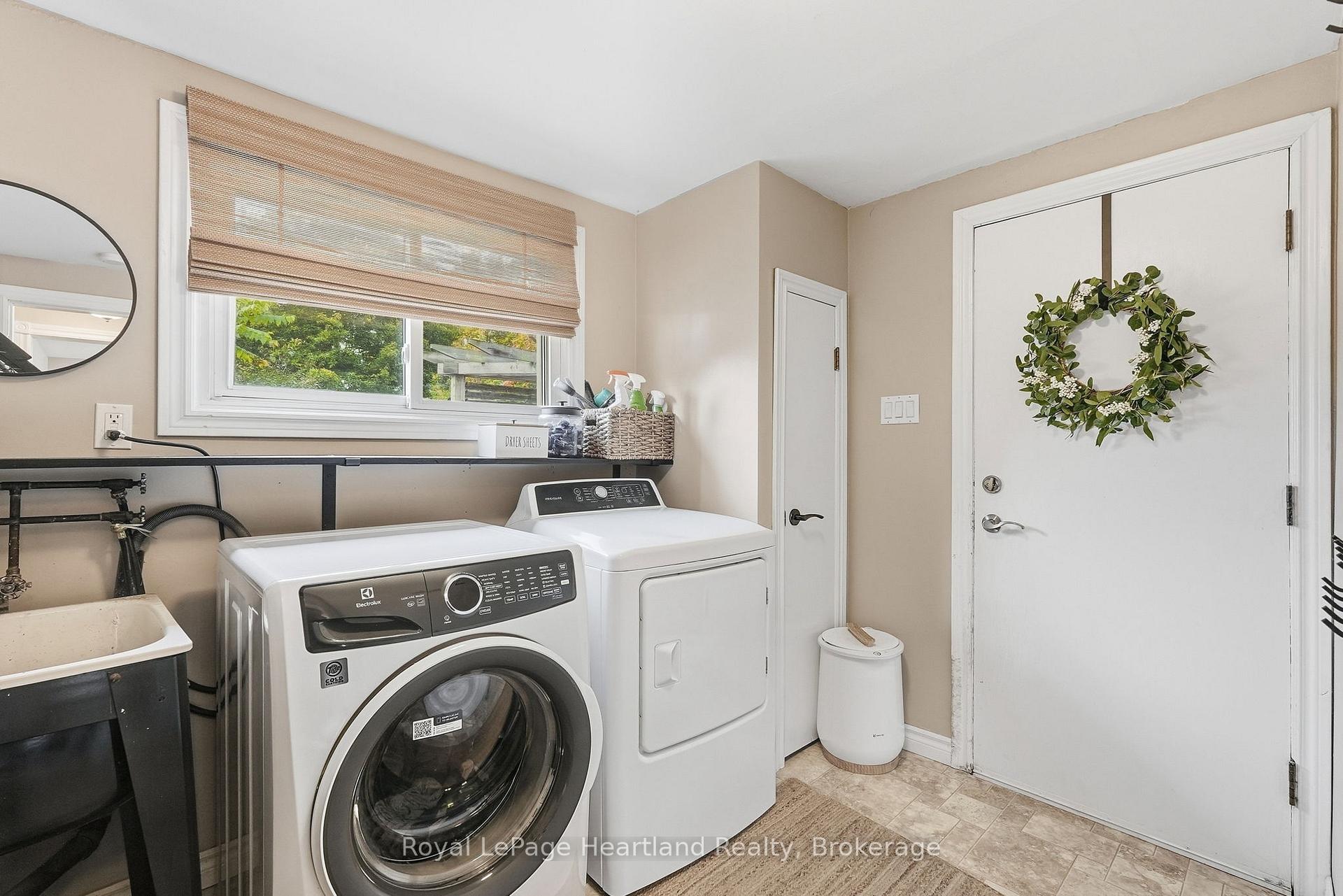 Photo 26 of 11 William Street N, Minto — HOMEH