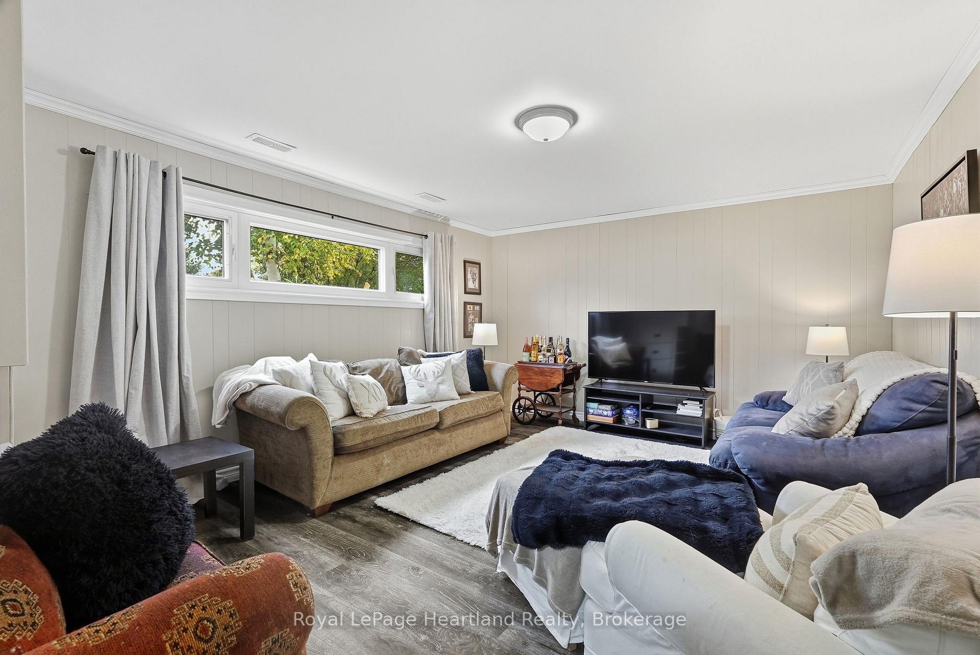 Photo 27 of 11 William Street N, Minto — HOMEH