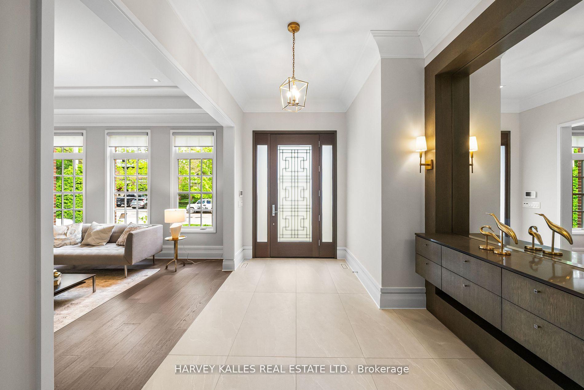 Photo 3 of 163 Cortleigh Boulevard, Toronto, Lawrence Park South — HOMEH