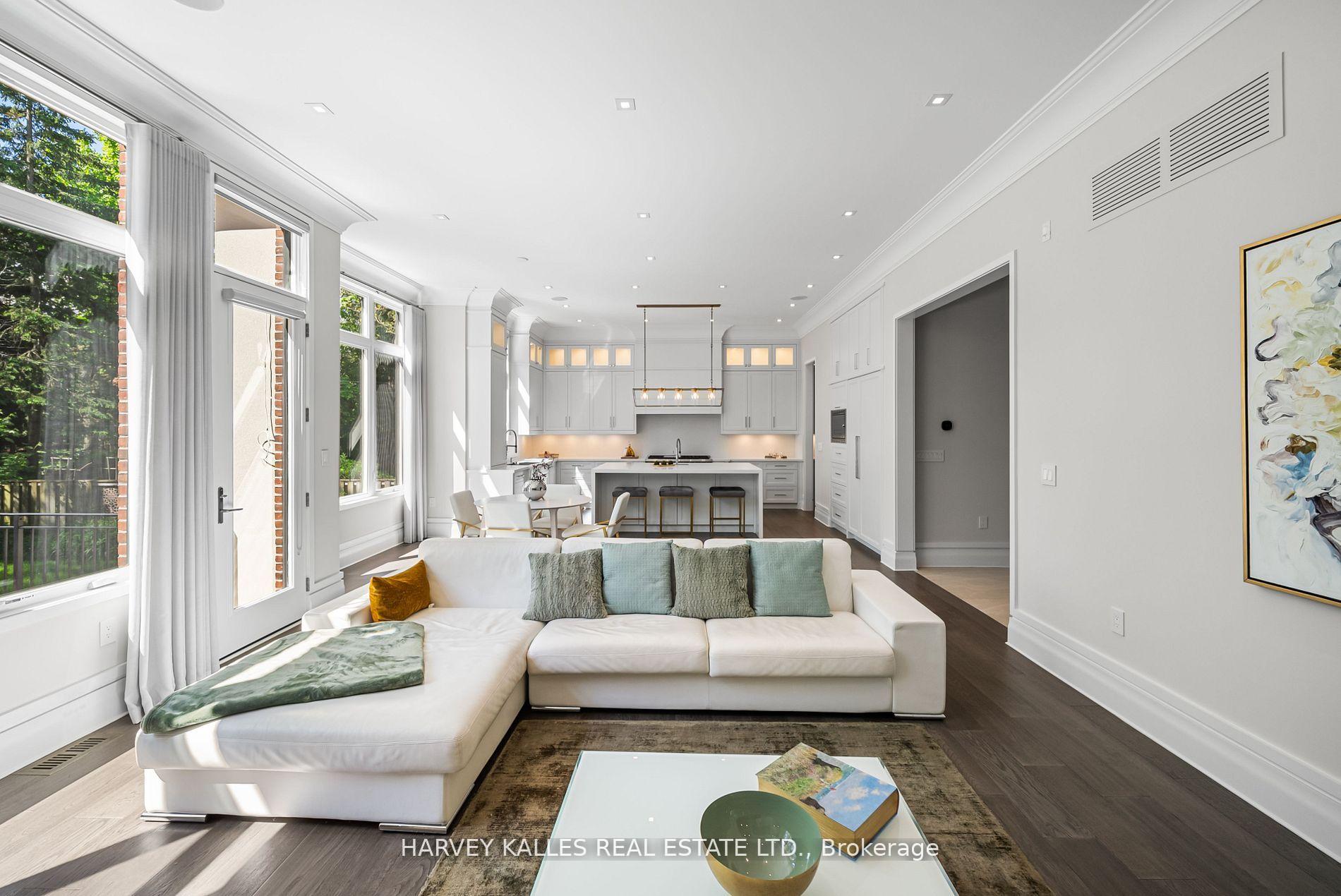 Photo 16 of 163 Cortleigh Boulevard, Toronto, Lawrence Park South — HOMEH