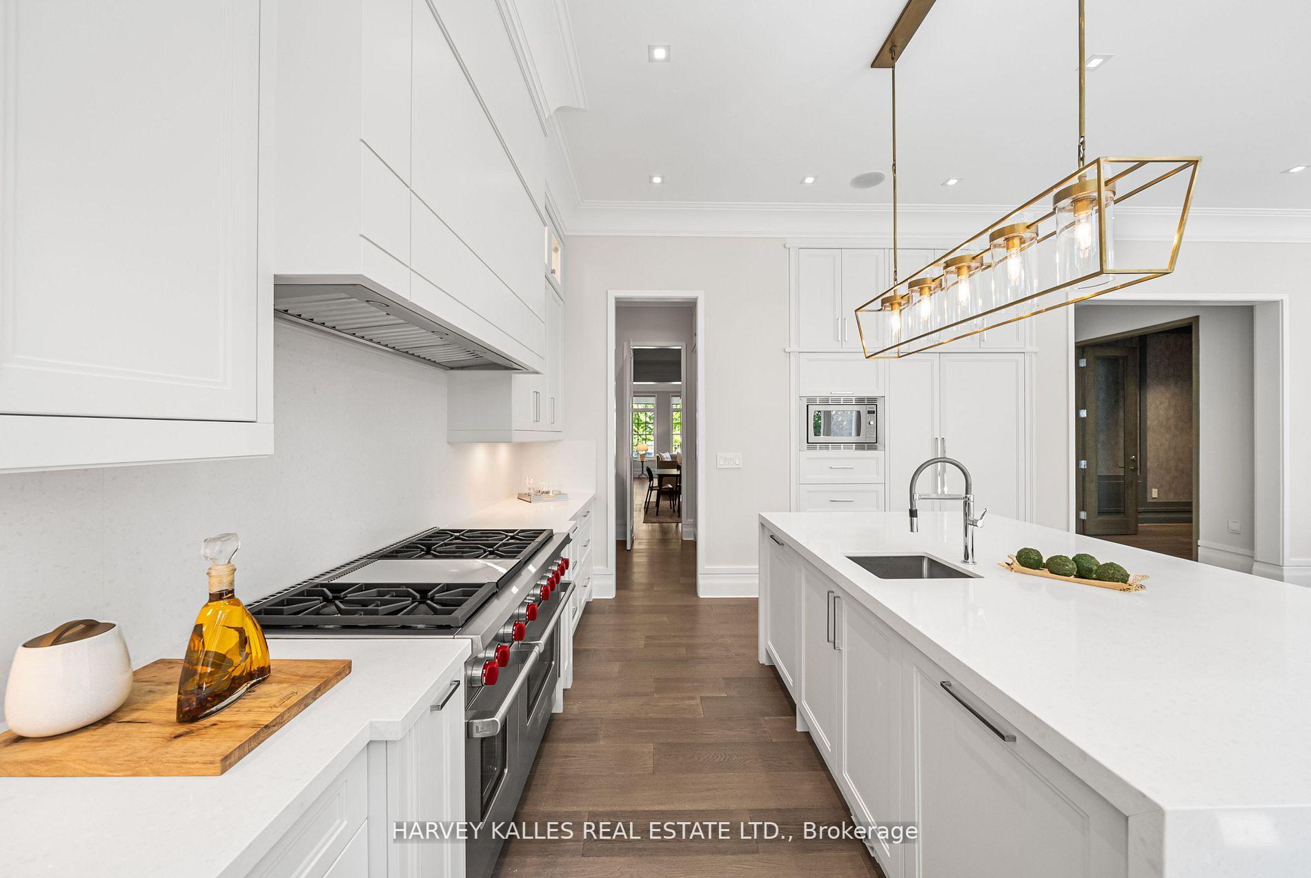 Photo 24 of 163 Cortleigh Boulevard, Toronto, Lawrence Park South — HOMEH