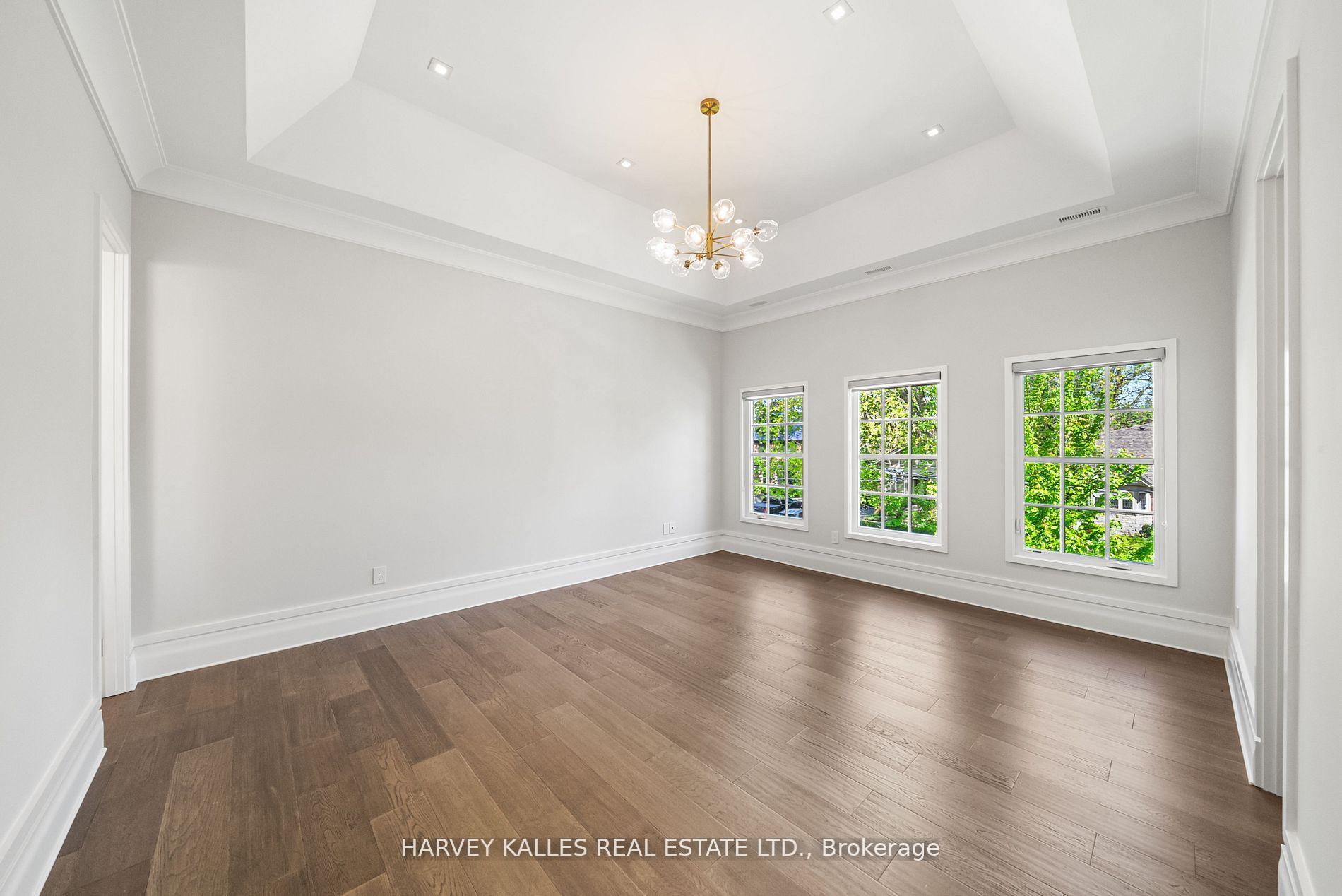 Photo 36 of 163 Cortleigh Boulevard, Toronto, Lawrence Park South — HOMEH