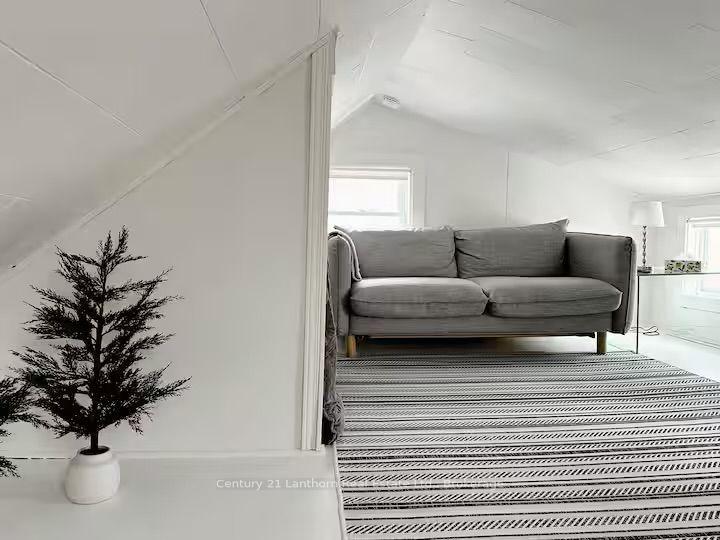 Photo 18 of 314 Second Avenue, Prince Edward County, Wellington Ward — HOMEH
