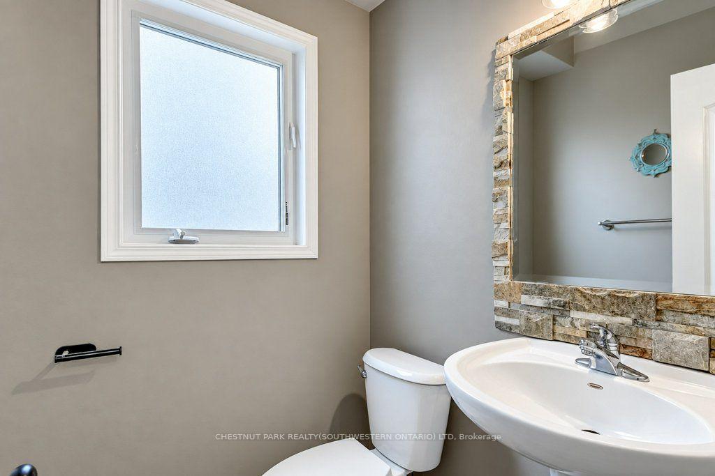 Photo 13 of 1651 Crimson Crescent, Kingston, City Northwest — HOMEH
