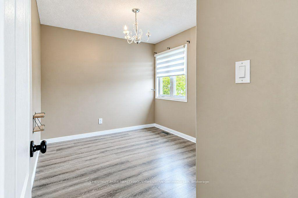 Photo 16 of 1651 Crimson Crescent, Kingston, City Northwest — HOMEH