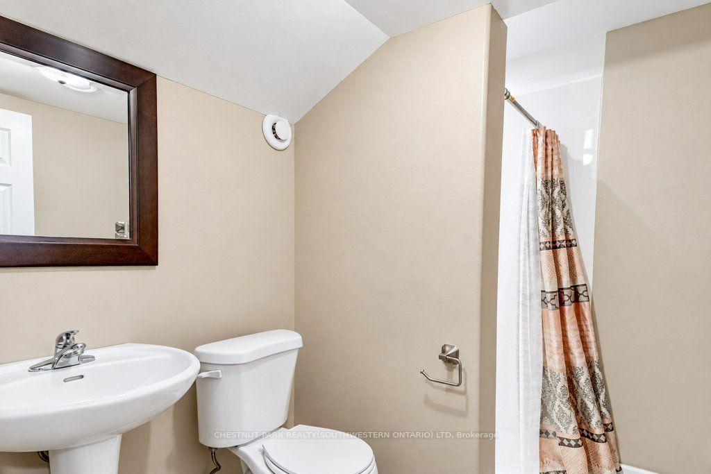 Photo 35 of 1651 Crimson Crescent, Kingston, City Northwest — HOMEH