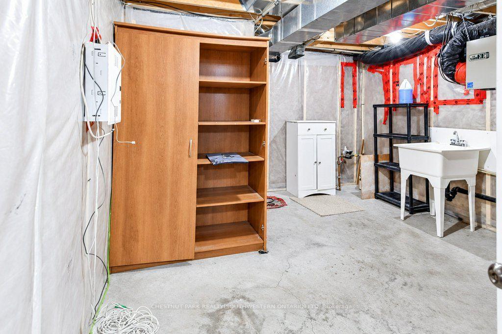 Photo 39 of 1651 Crimson Crescent, Kingston, City Northwest — HOMEH