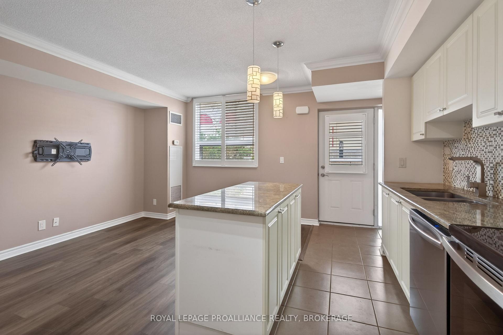 Photo 6 of Unit A2, 121 Queen Street, Kingston, East of Sir John A. Blvd — HOMEH
