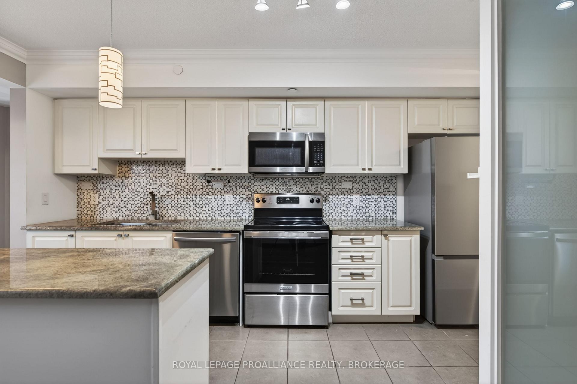 Photo 10 of Unit A2, 121 Queen Street, Kingston, East of Sir John A. Blvd — HOMEH