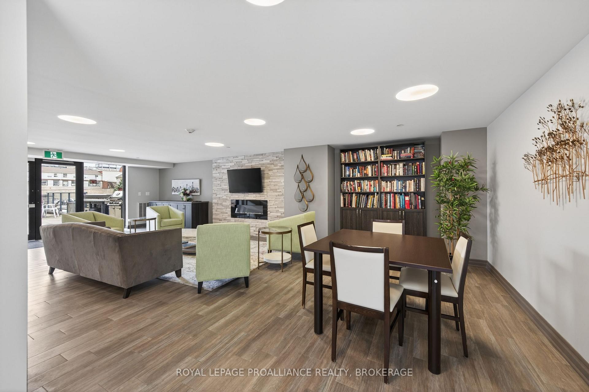 Photo 19 of Unit A2, 121 Queen Street, Kingston, East of Sir John A. Blvd — HOMEH