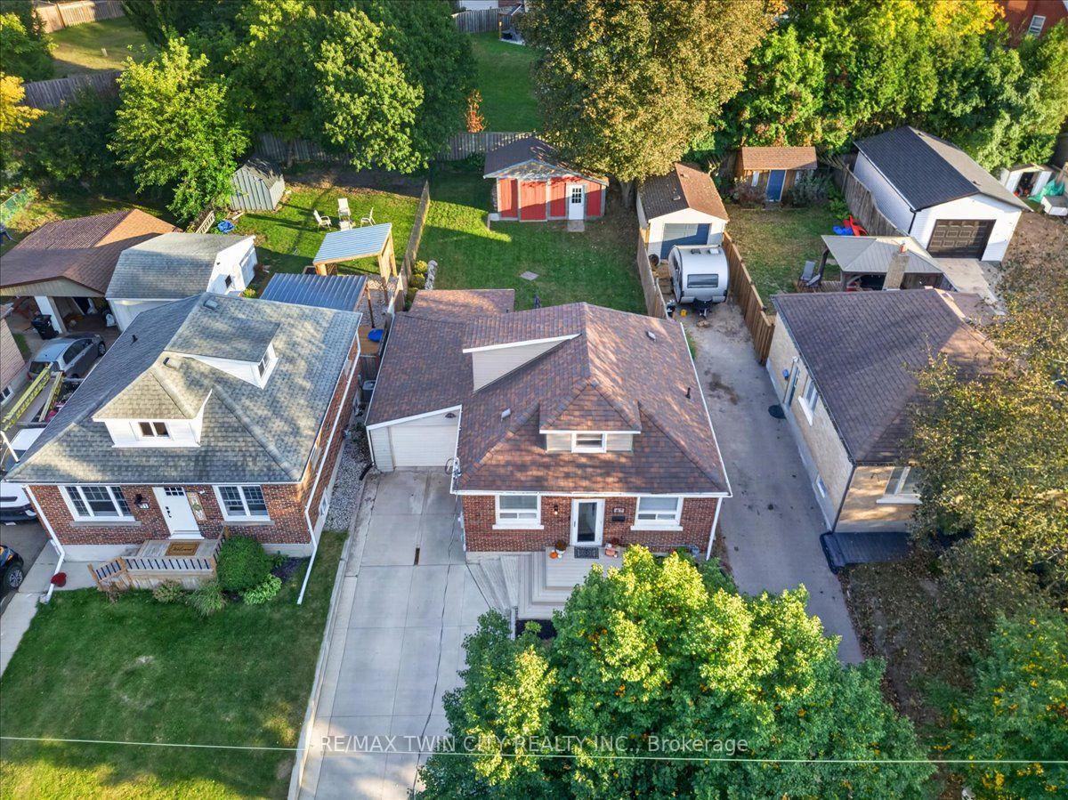 Photo 4 of 67 Arnold Street, Kitchener, Northward — HOMEH