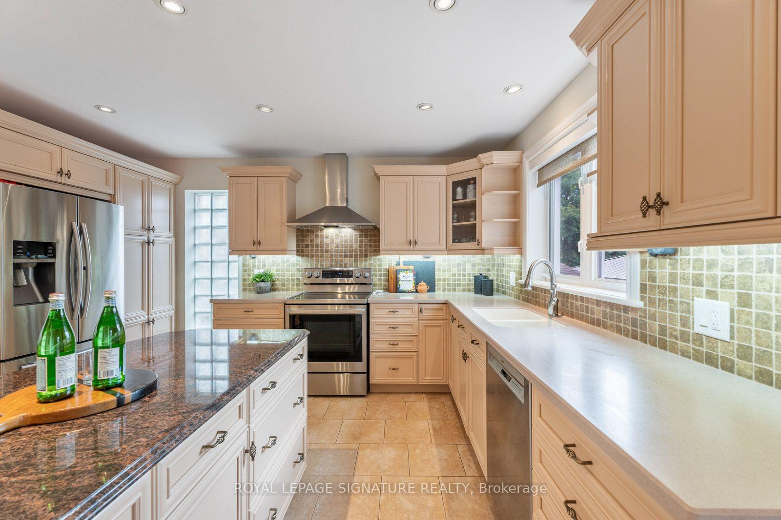 Photo 17 of 234 Rouge Hills Drive, Scarborough, Rouge — HOMEH