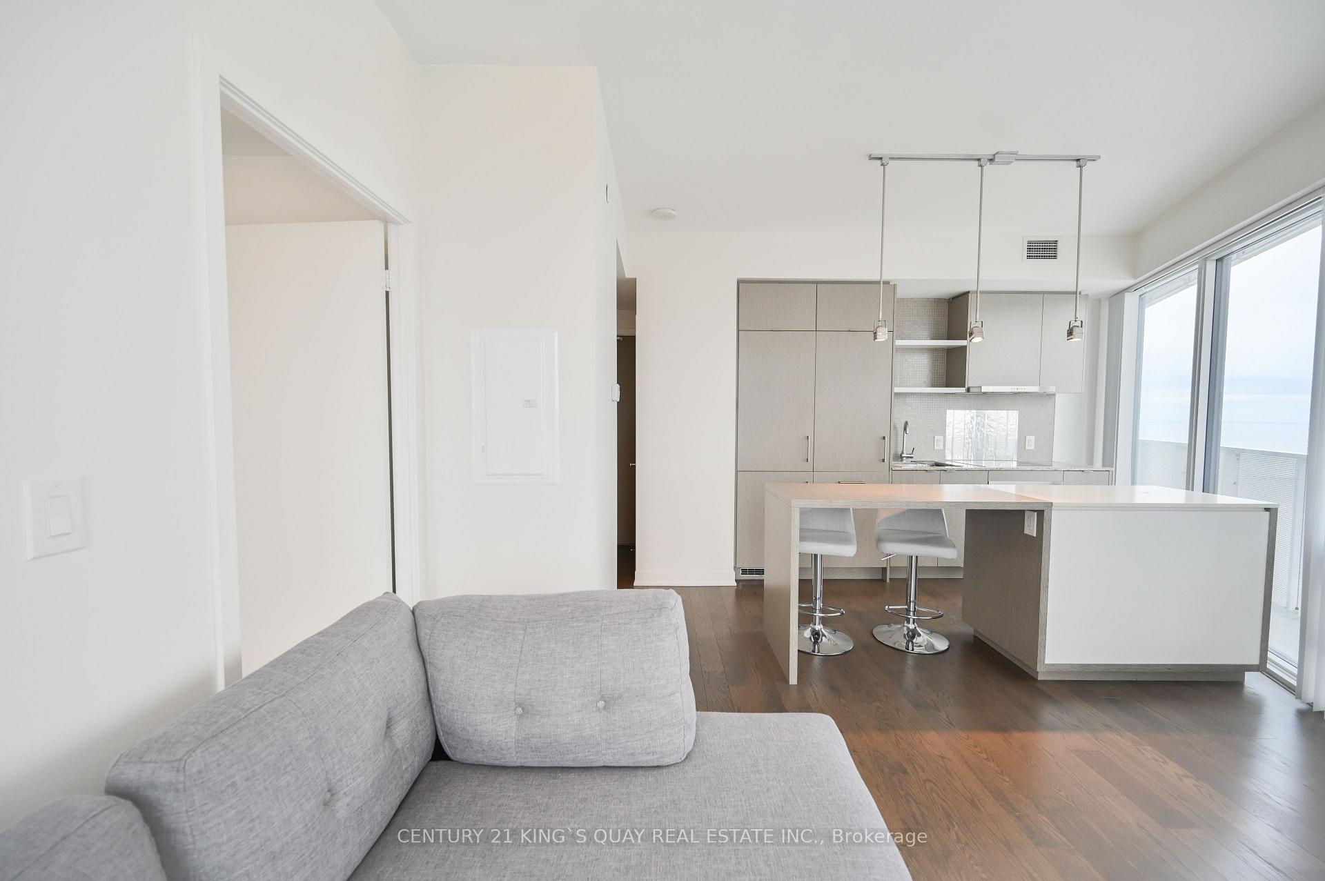 Photo 8 of Unit 6802, 88 Harbour Street, Toronto, Waterfront Communities — HOMEH