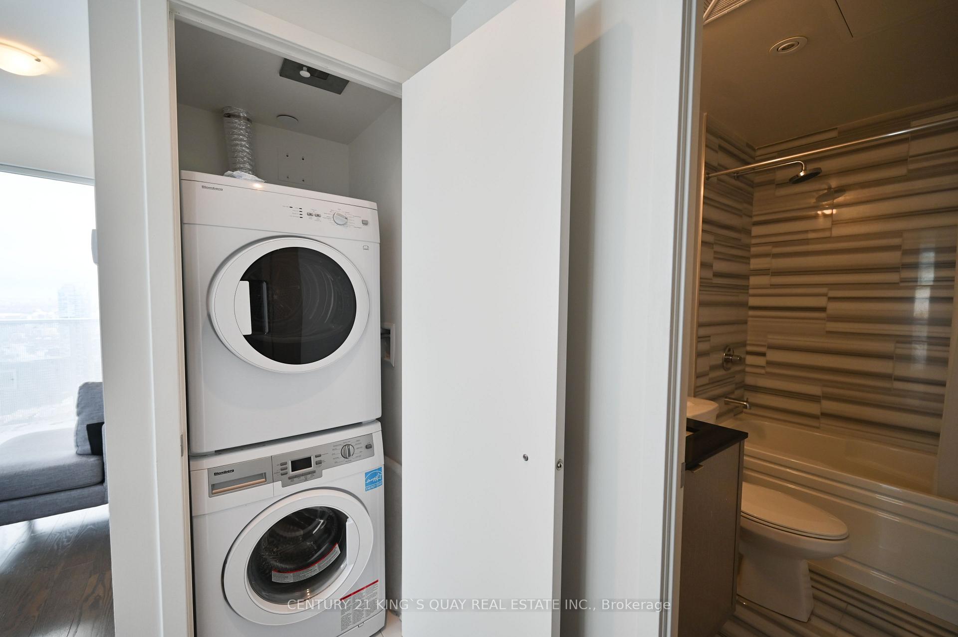 Photo 15 of Unit 6802, 88 Harbour Street, Toronto, Waterfront Communities — HOMEH