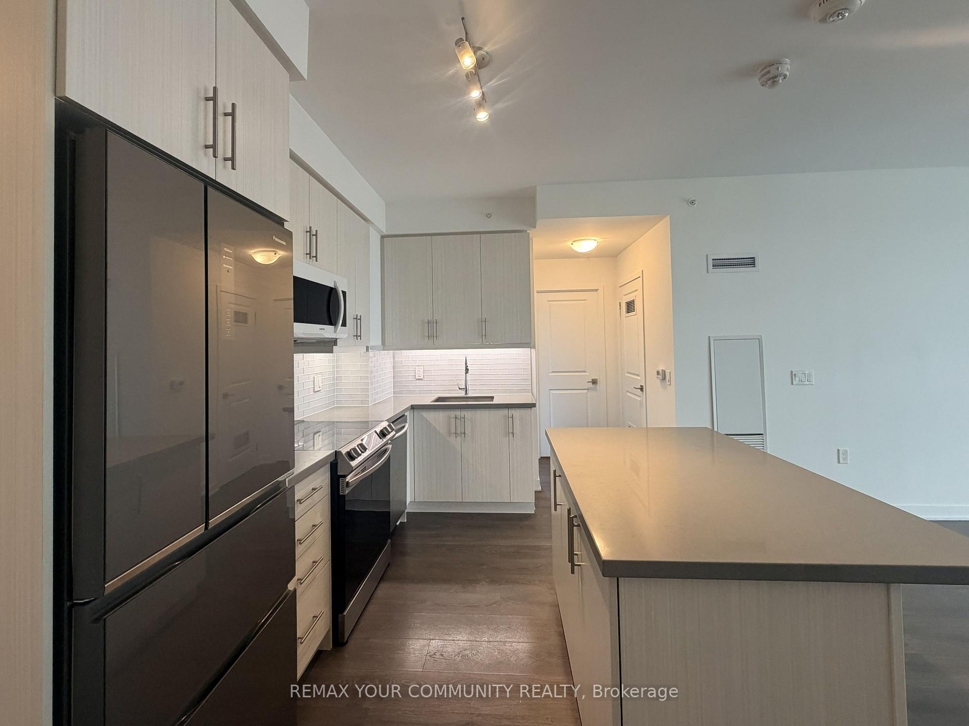 Photo 16 of Unit 1809, 75 Oneida Crescent, Richmond Hill, Langstaff — HOMEH