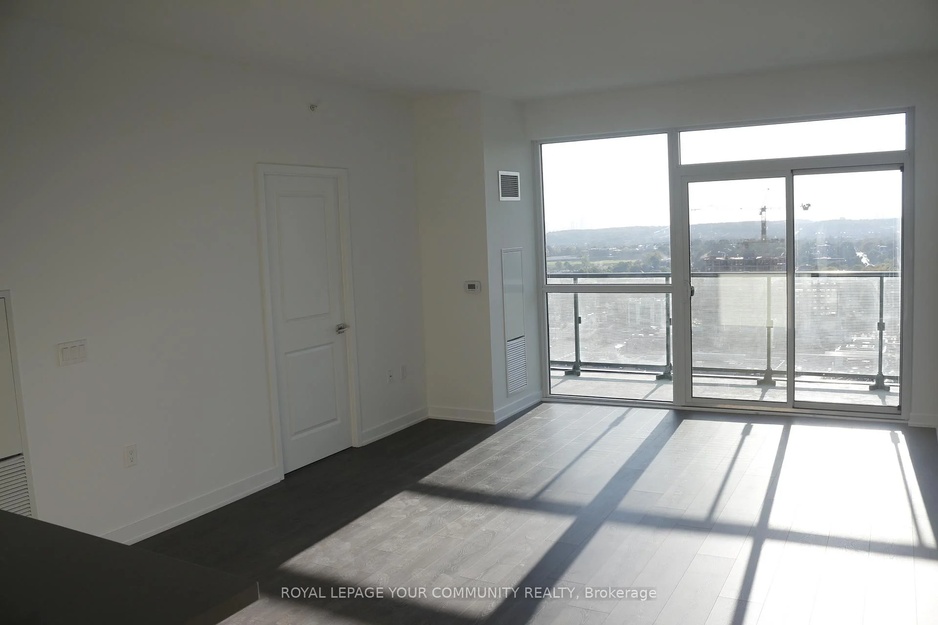 Photo 12 of Unit 1809, 75 Oneida Crescent, Richmond Hill, Langstaff — HOMEH
