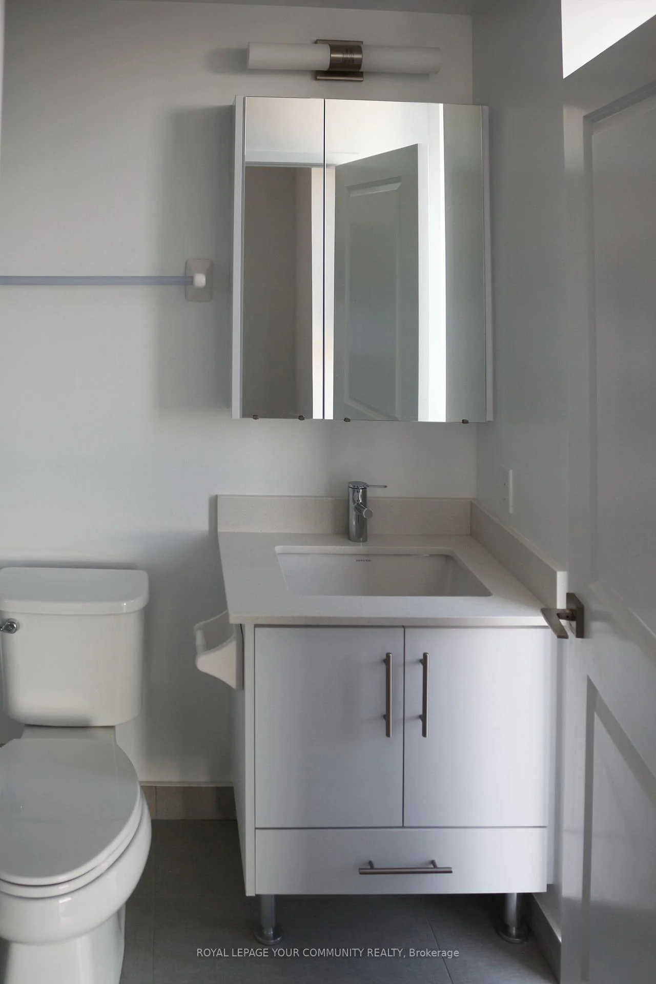 Photo 36 of Unit 1809, 75 Oneida Crescent, Richmond Hill, Langstaff — HOMEH