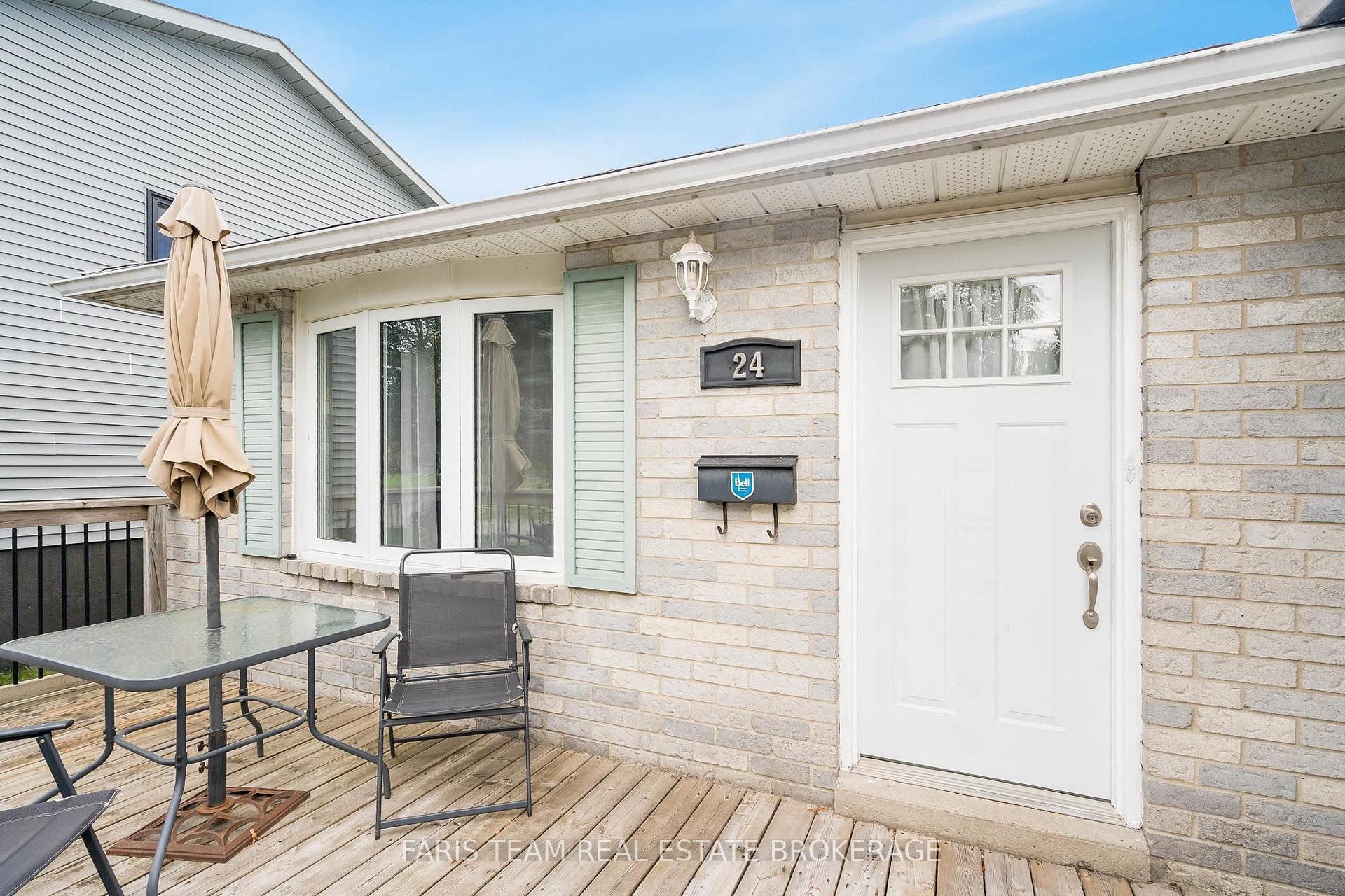 Photo 4 of 24 Laurie Crescent, Barrie, Wellington — HOMEH