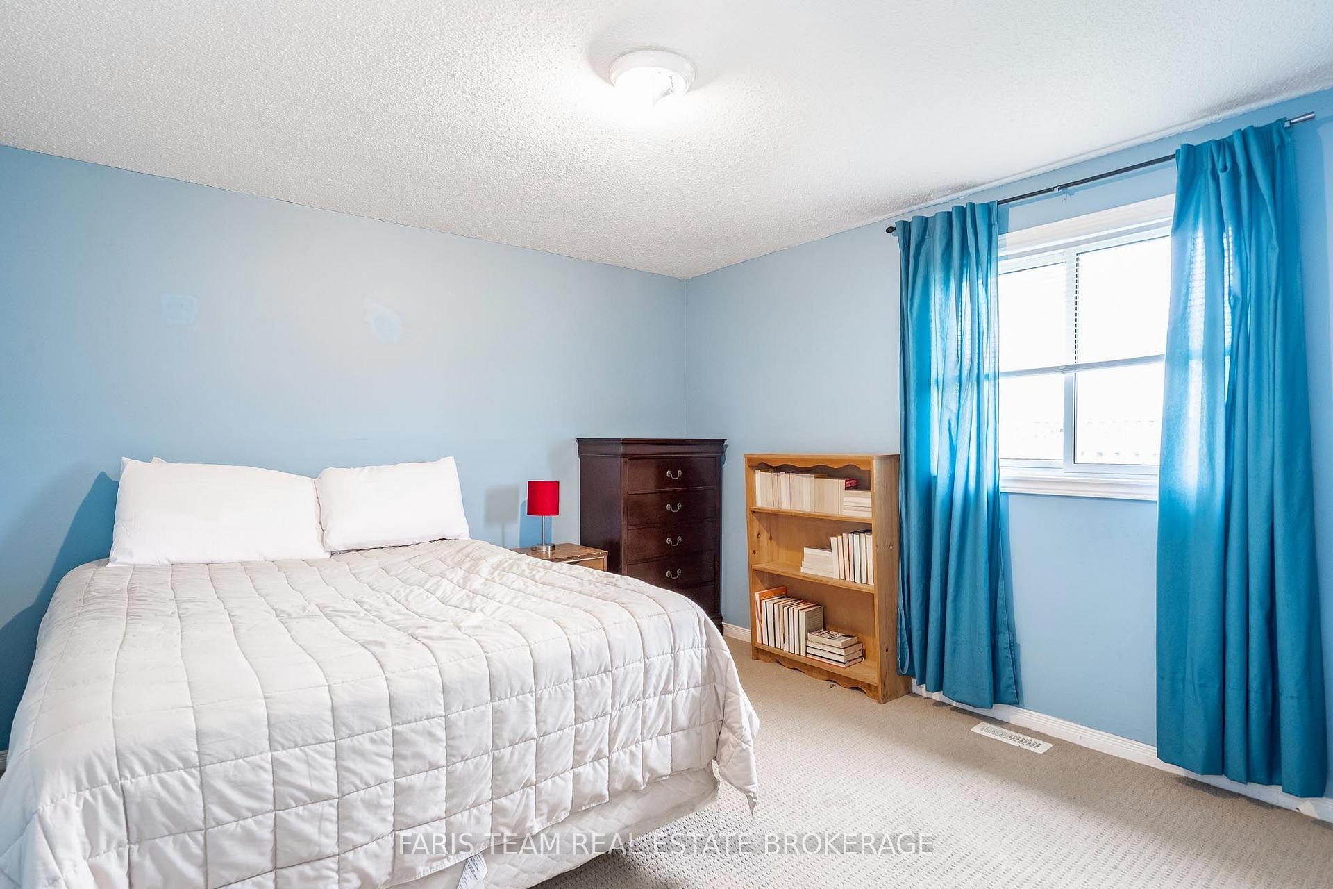 Photo 20 of 24 Laurie Crescent, Barrie, Wellington — HOMEH