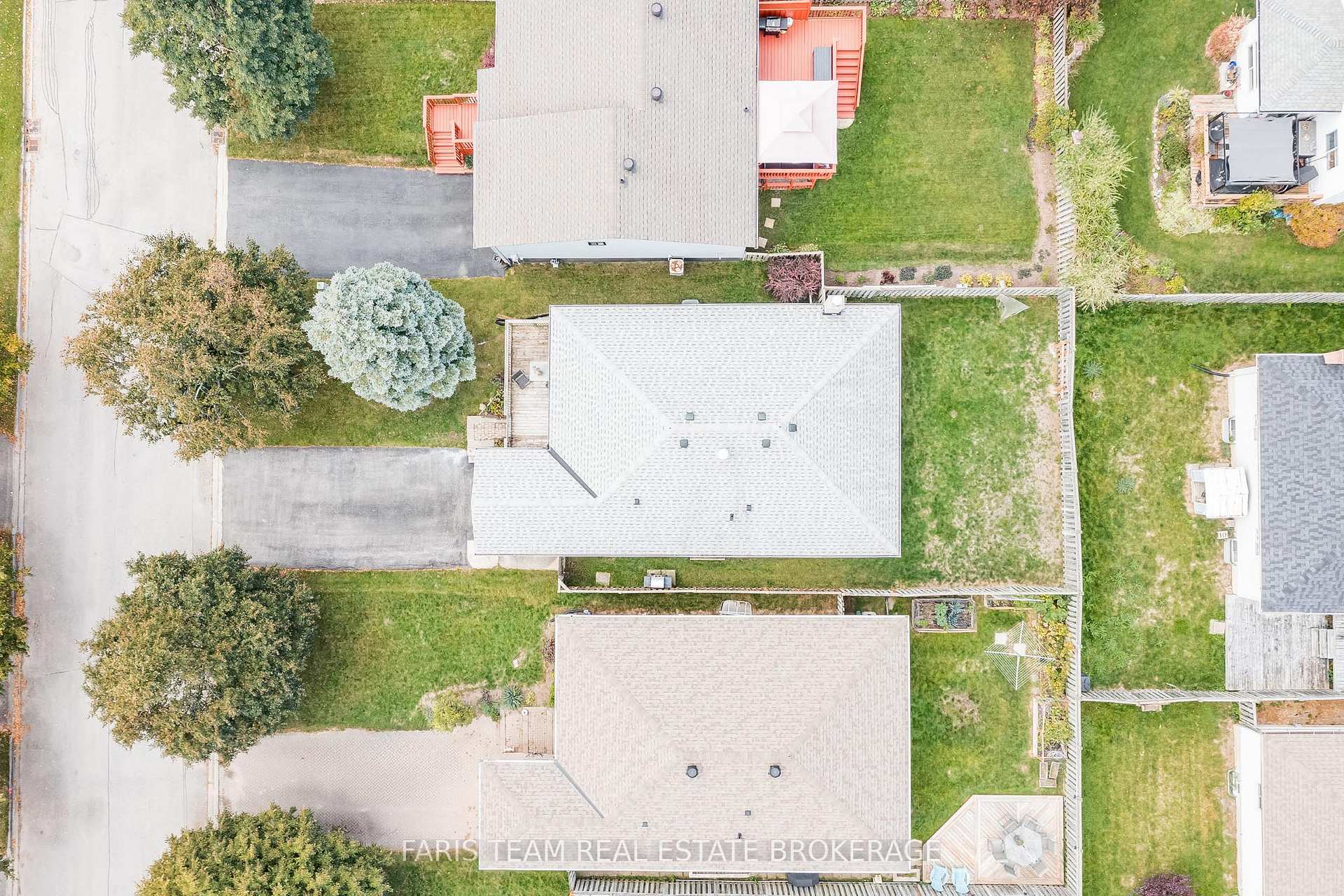 Photo 32 of 24 Laurie Crescent, Barrie, Wellington — HOMEH