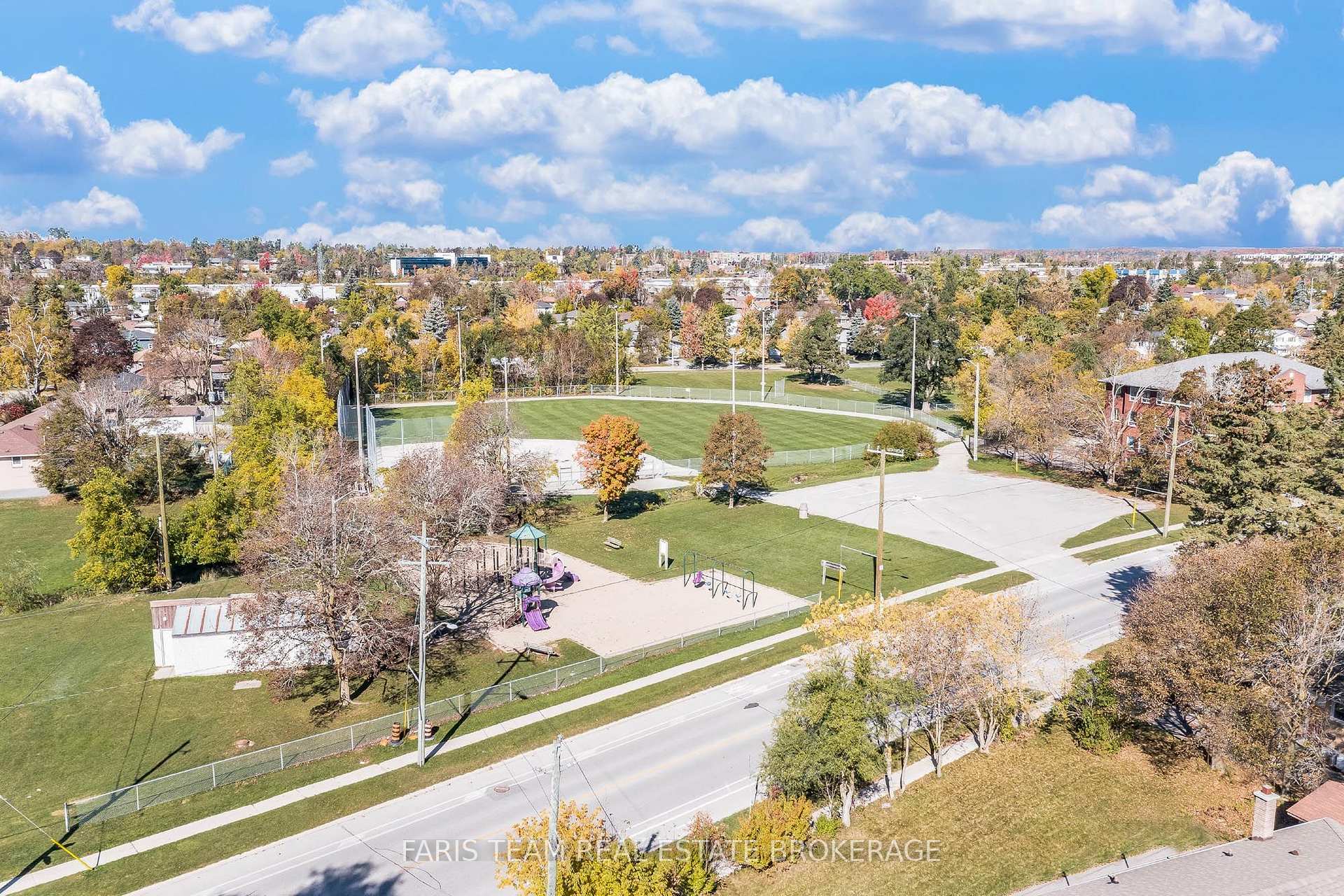 Photo 38 of 24 Laurie Crescent, Barrie, Wellington — HOMEH