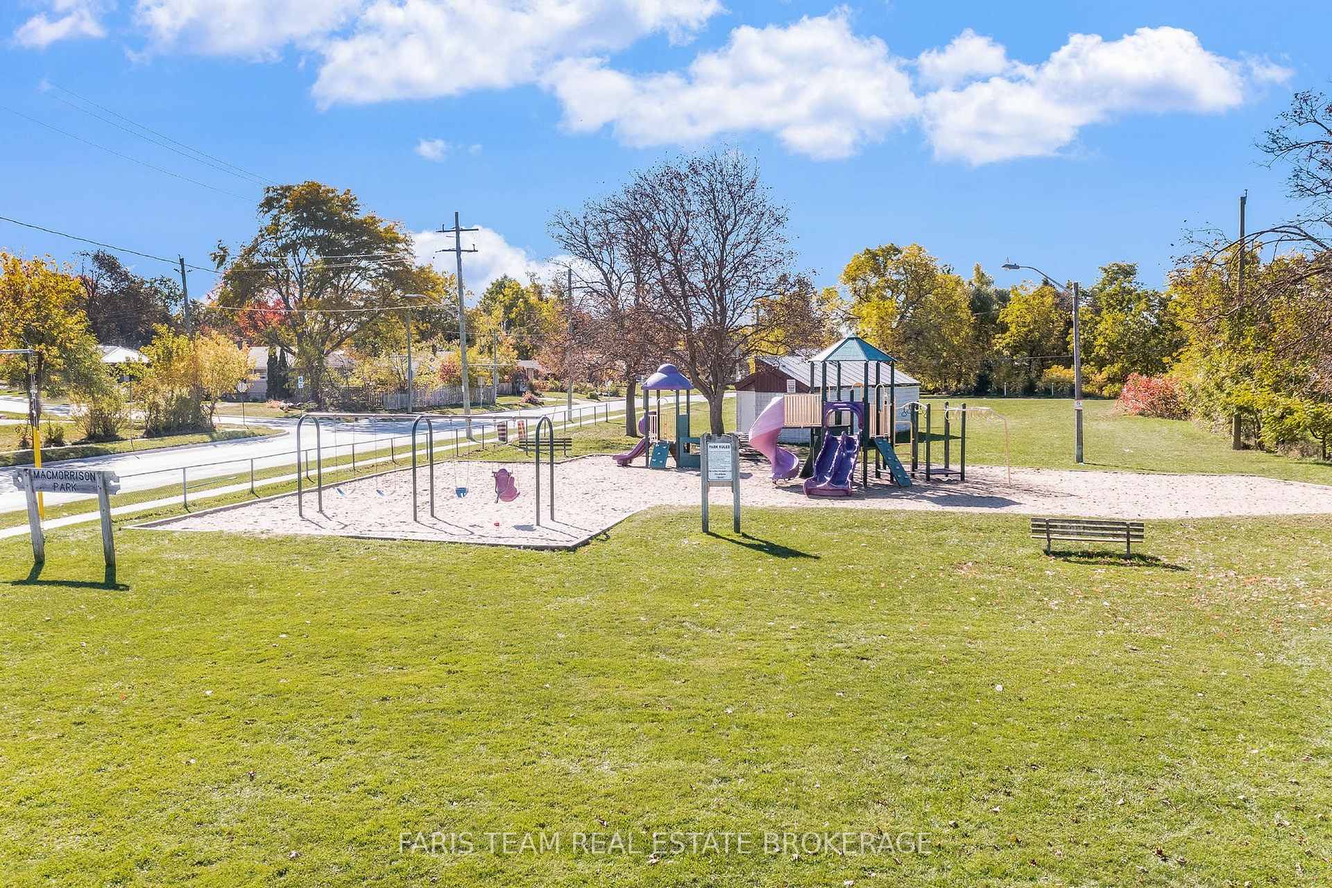 Photo 39 of 24 Laurie Crescent, Barrie, Wellington — HOMEH