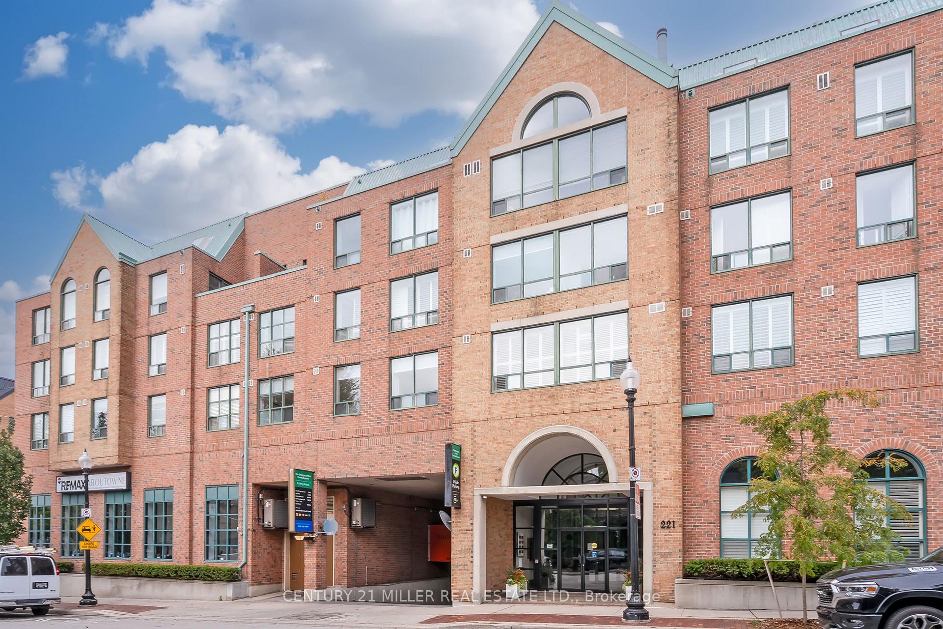 Photo of Unit 307, 221 Robinson Street