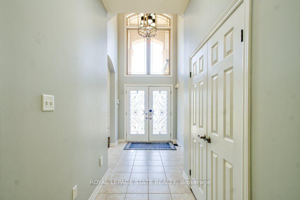 Photo 5 of 104 Diiorio Circle, Hamilton, Meadowlands — HOMEH