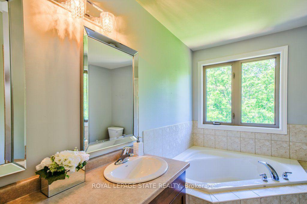 Photo 20 of 104 Diiorio Circle, Hamilton, Meadowlands — HOMEH