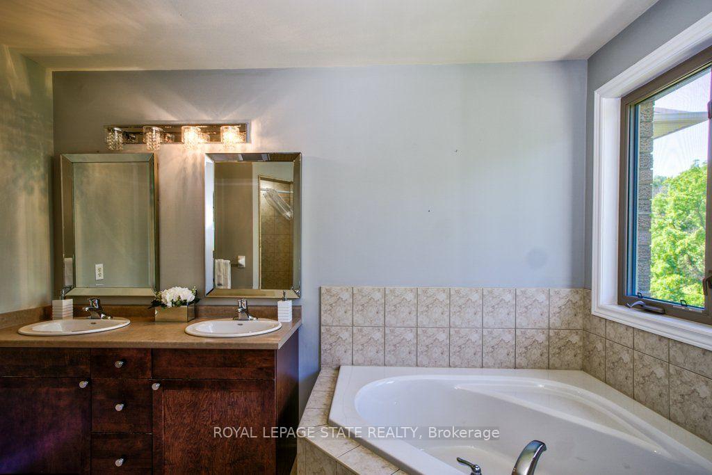 Photo 21 of 104 Diiorio Circle, Hamilton, Meadowlands — HOMEH