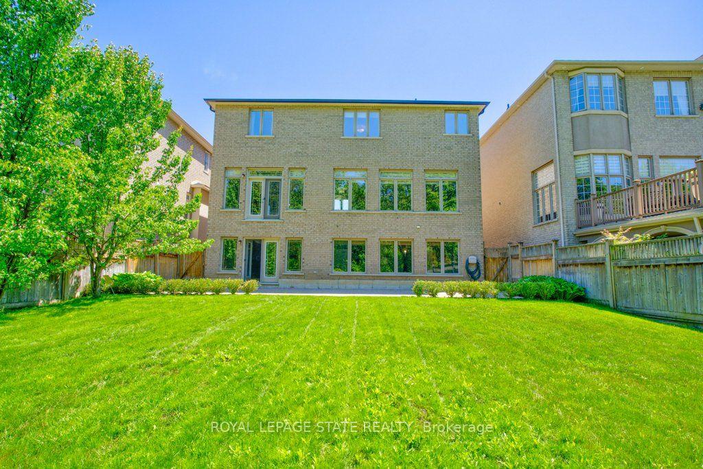 Photo 42 of 104 Diiorio Circle, Hamilton, Meadowlands — HOMEH