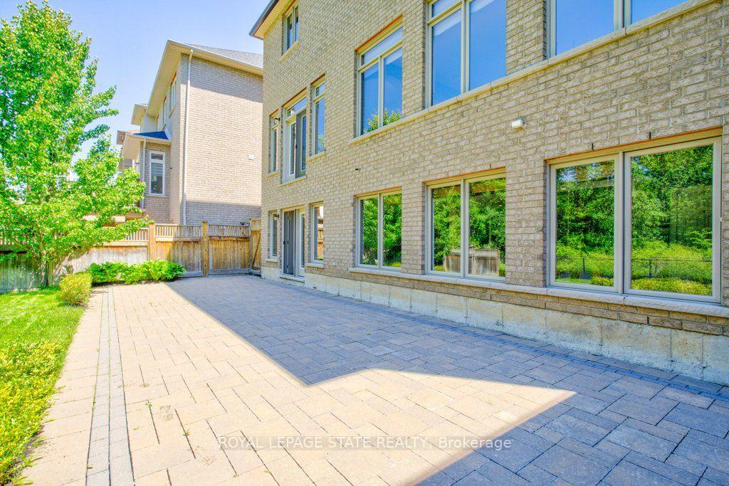 Photo 44 of 104 Diiorio Circle, Hamilton, Meadowlands — HOMEH