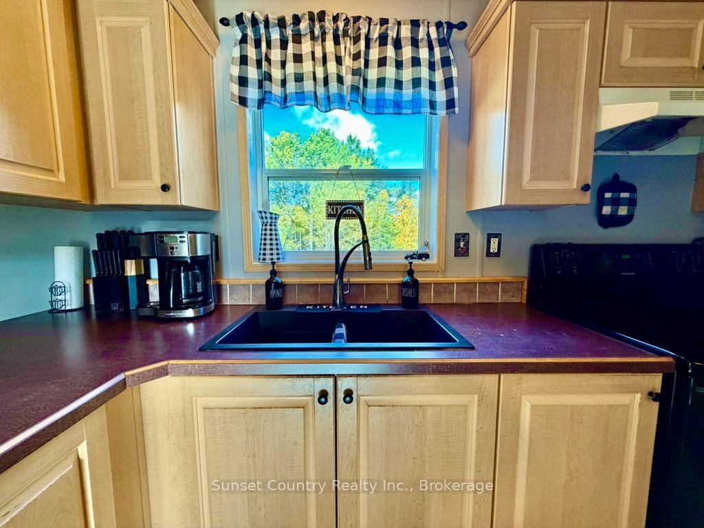 Photo 8 of Unit 7, 143 Marion Road, Kenora Remote Area, Richan — HOMEH