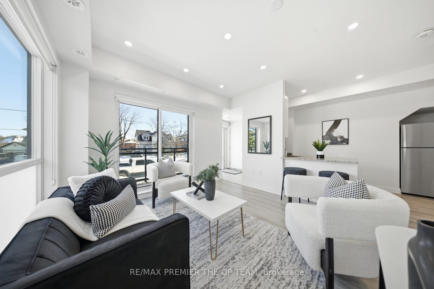 Photo 12 of Unit 702, 48 Coles Avenue, Vaughan, Vaughan Grove — HOMEH