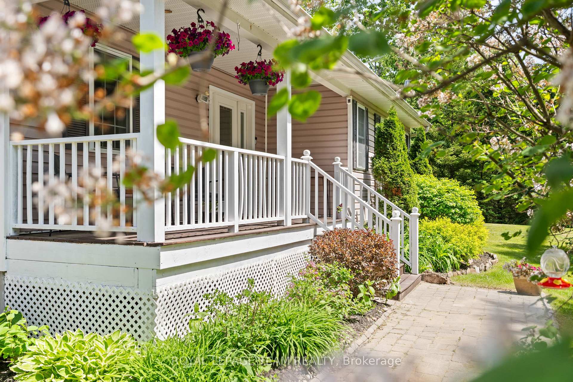 Photo 5 of 5040 Stonecrest Road, Ottawa, Woodlawn/Maclarens Landing/Kilmaurs — HOMEH